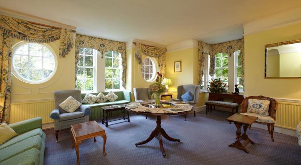 Hotel Esseborne Manor Hurstbourne Tarrant Exterior foto