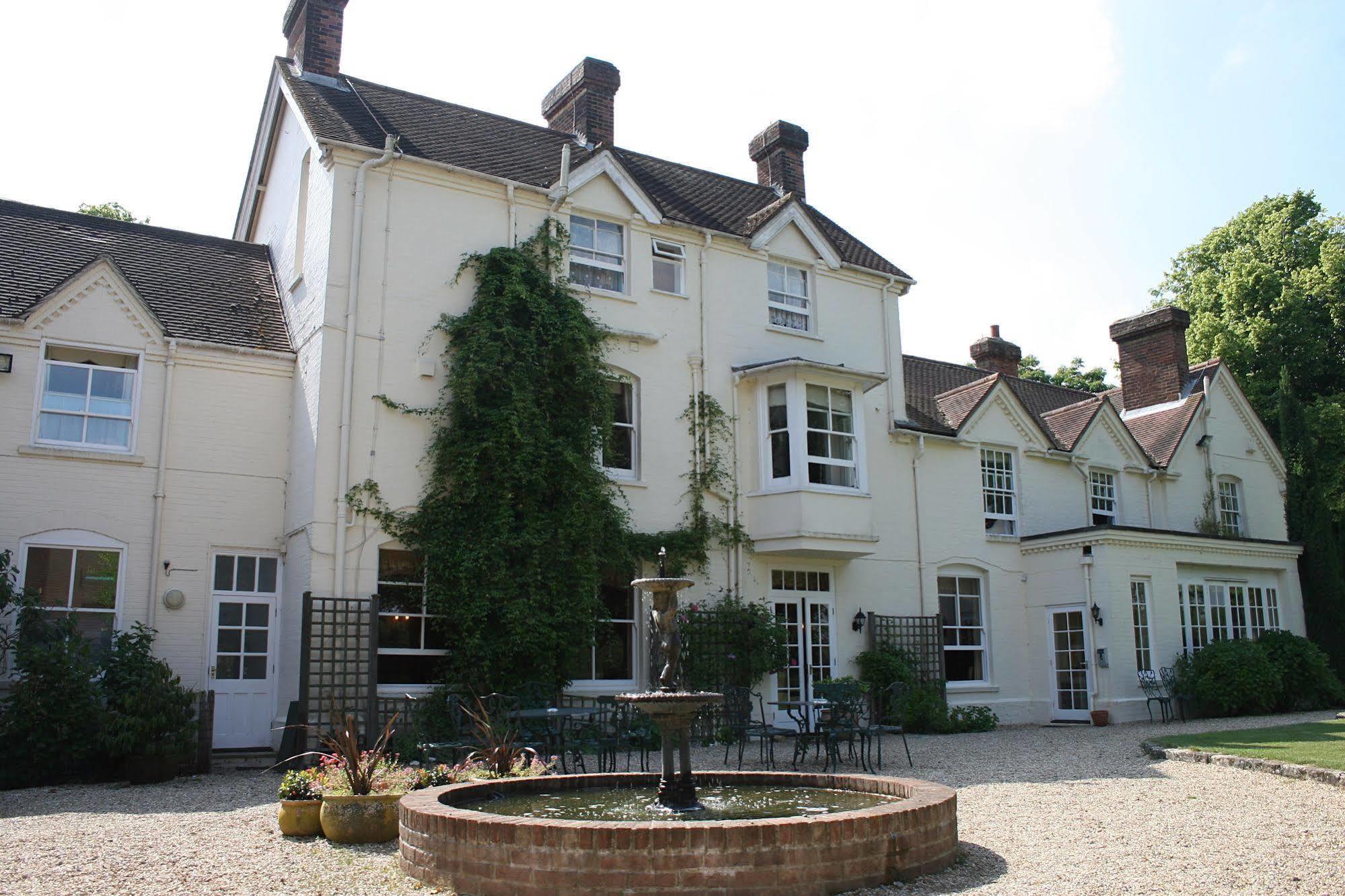 Hotel Esseborne Manor Hurstbourne Tarrant Exterior foto
