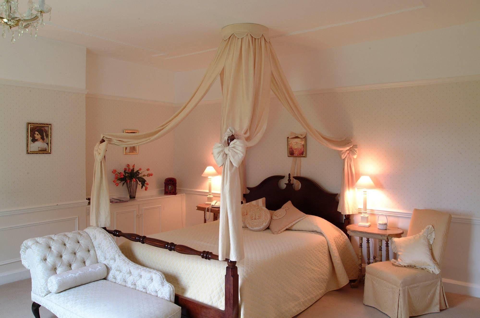 Hotel Esseborne Manor Hurstbourne Tarrant Zimmer foto