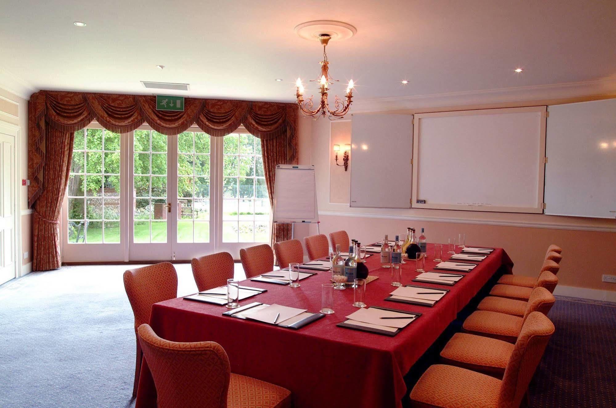 Hotel Esseborne Manor Hurstbourne Tarrant Exterior foto